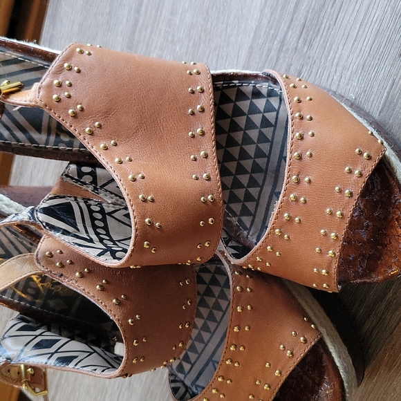 Jessica Simpson wedges - Picture 3 of 6